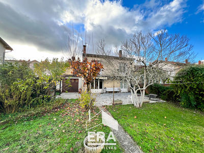 Maison - 179 m² - 6 pièces