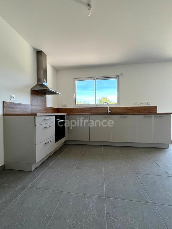 Maison - 100 m² - 4 pièces