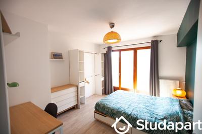 Chambre - 12 m² - 1 pièce