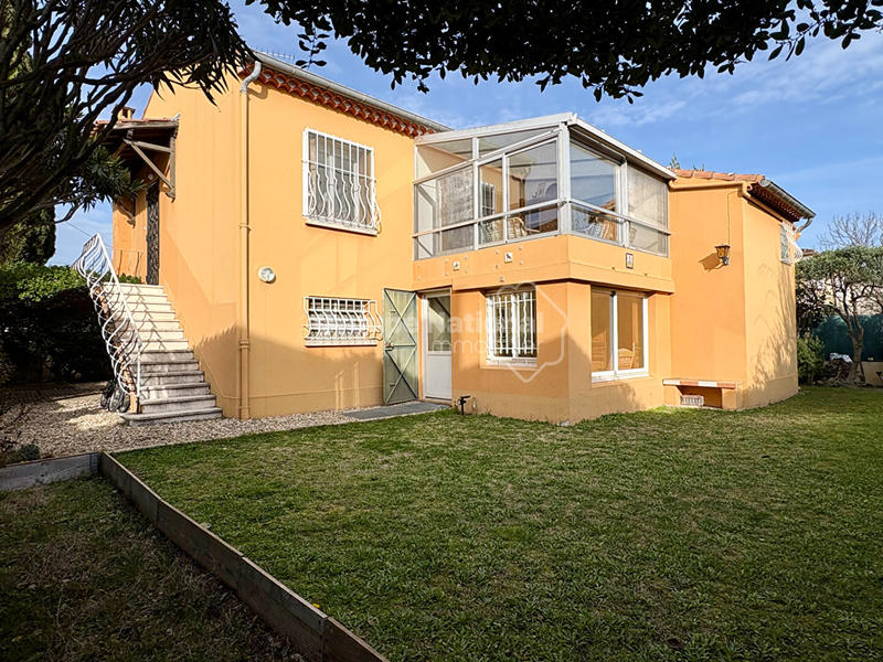 Maison - 109 m² - 6 pièces