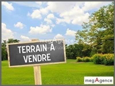 Terrain constructible - 5 371 m²