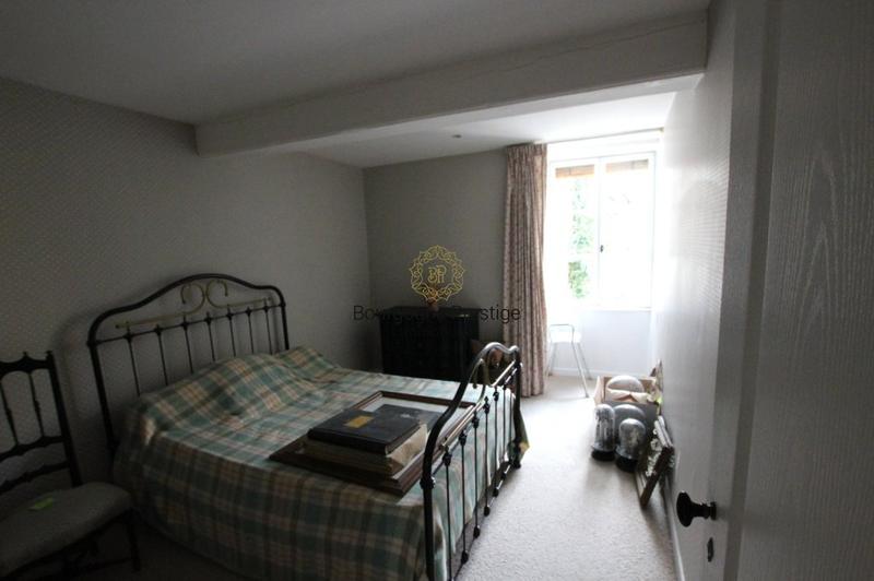 Immeuble - 246 m² - 9 pièces