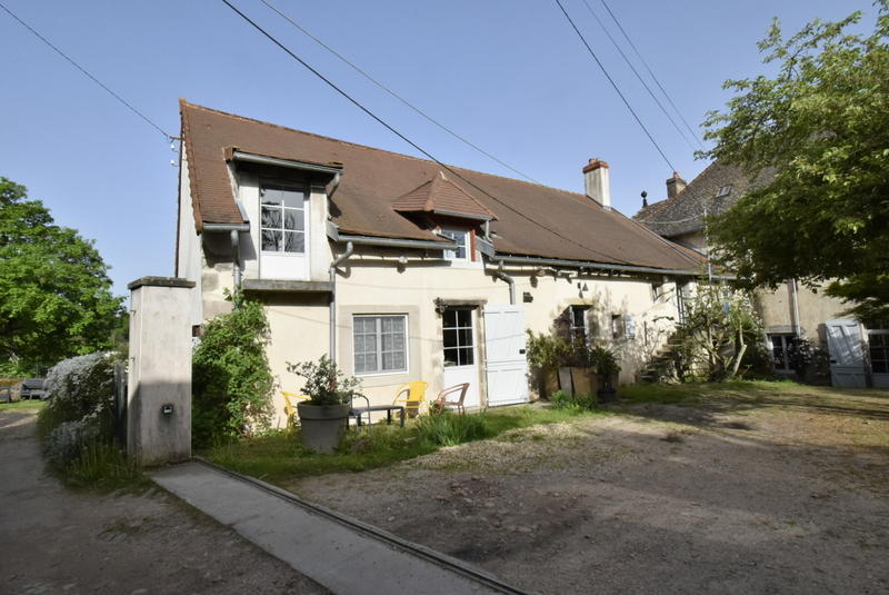 Maison - 450 m² - 16 pièces