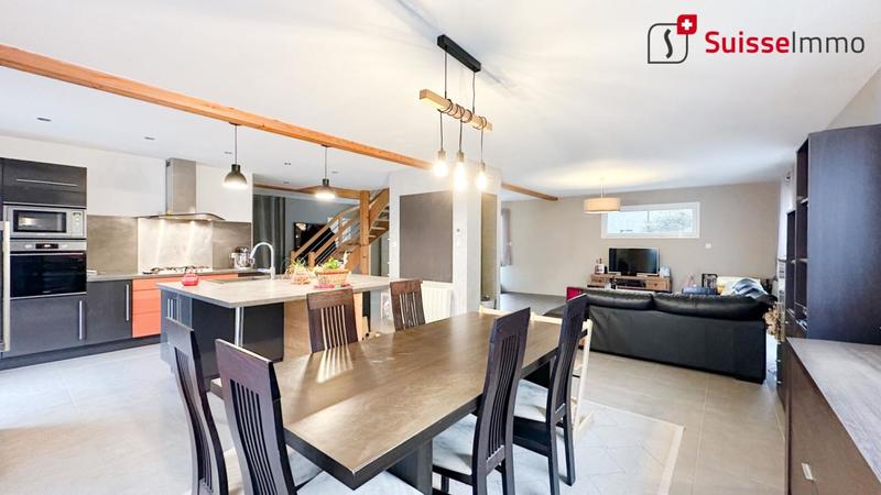 Maison - 208 m² - 7 pièces