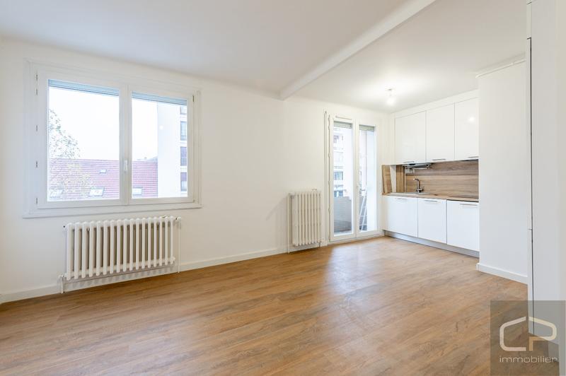 Appartement ancien - 75 m² - 4 pièces