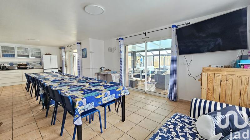 Maison - 260 m² - 11 pièces