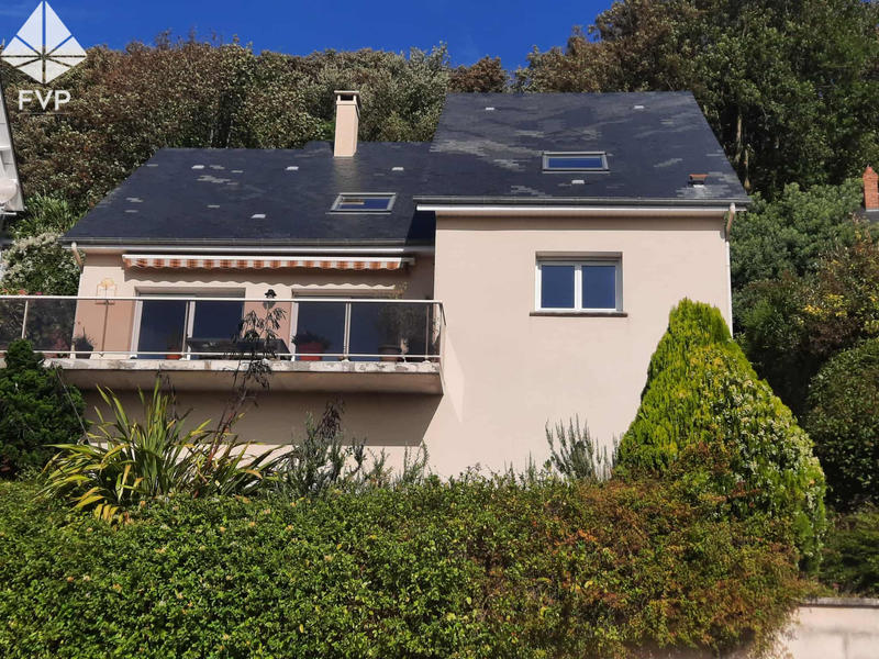 Maison - 121 m² - 4 pièces