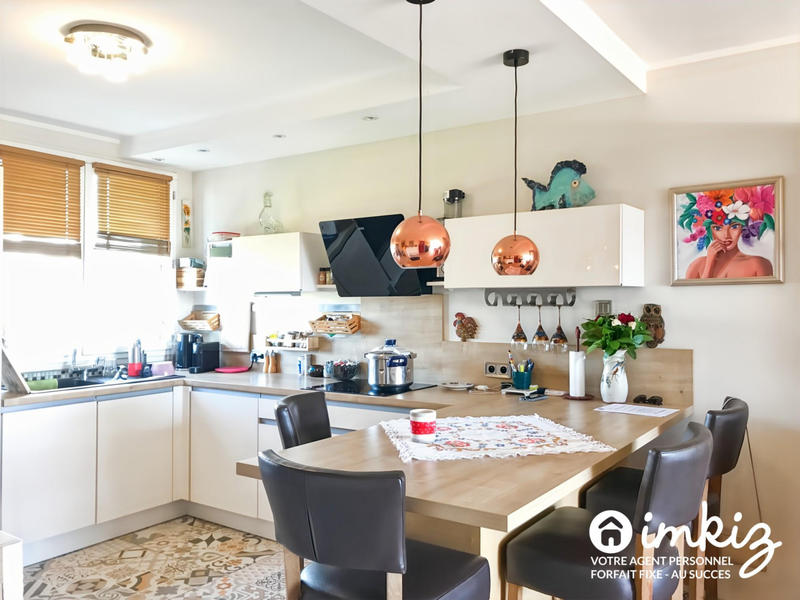 Appartement - 82 m² - 4 pièces