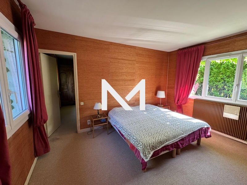 Maison - 162 m² - 8 pièces