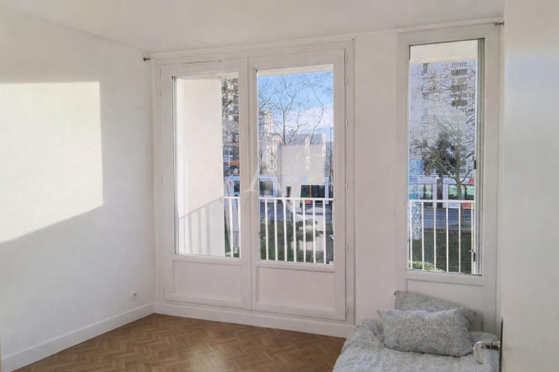 Appartement - 96 m² - 5 pièces