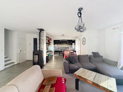 Maison - 131 m² - 6 pièces