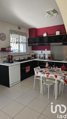 Maison - 215 m² - 7 pièces