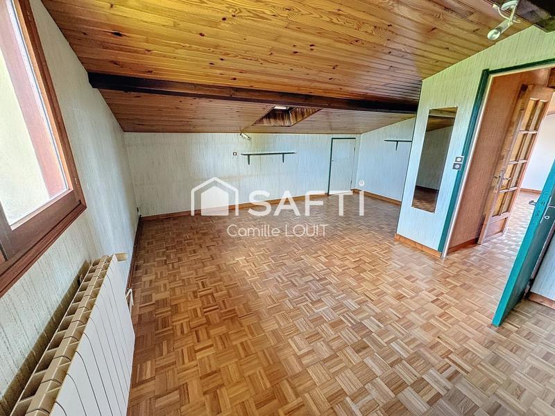 Maison - 217 m² - 8 pièces