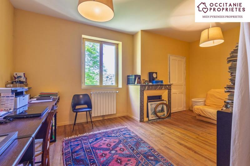 Propriété - 362 m² - 20 pièces