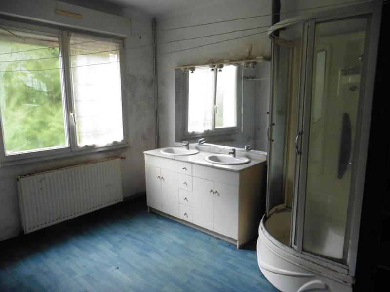 Maison - 93 m² - 4 pièces