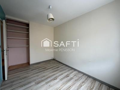 Maison - 97 m² - 5 pièces