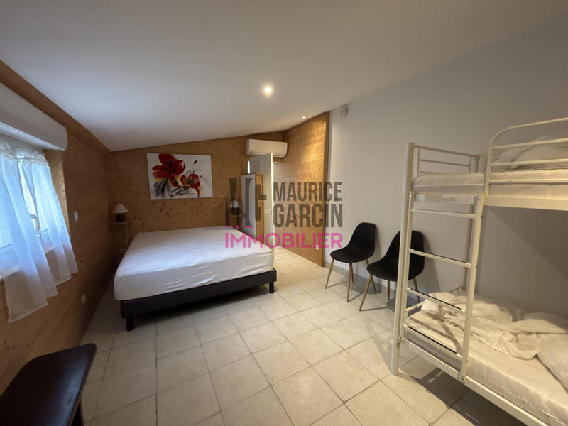 Mas - 285 m² - 11 pièces