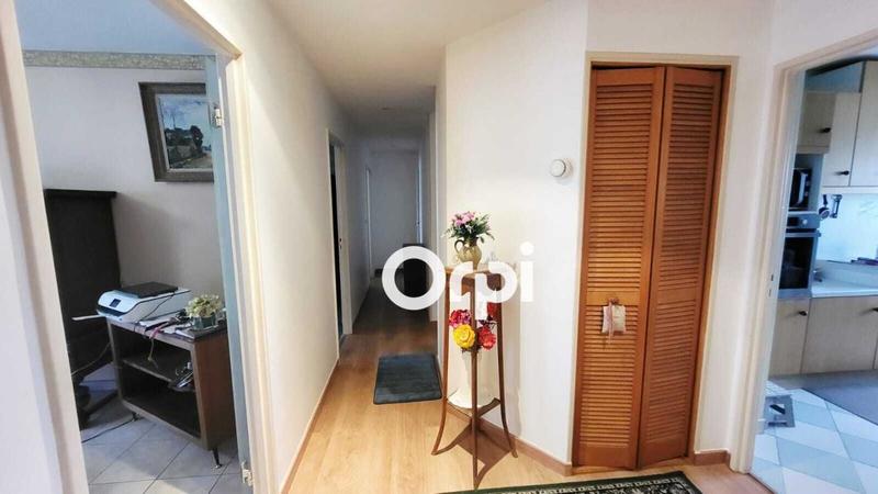 Appartement - 100 m² - 5 pièces