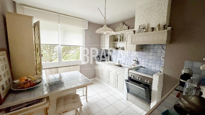 Maison - 98 m² - 7 pièces