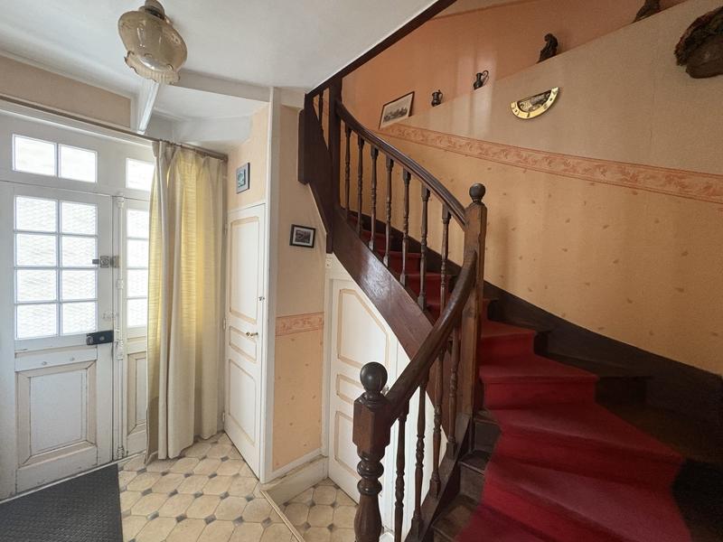 Maison - 149 m² - 7 pièces