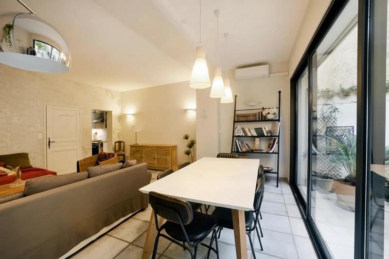 Maison - 187 m² - 7 pièces