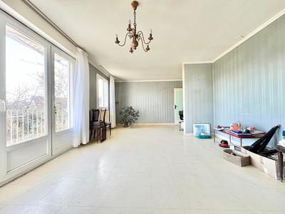 Maison - 84 m² - 4 pièces