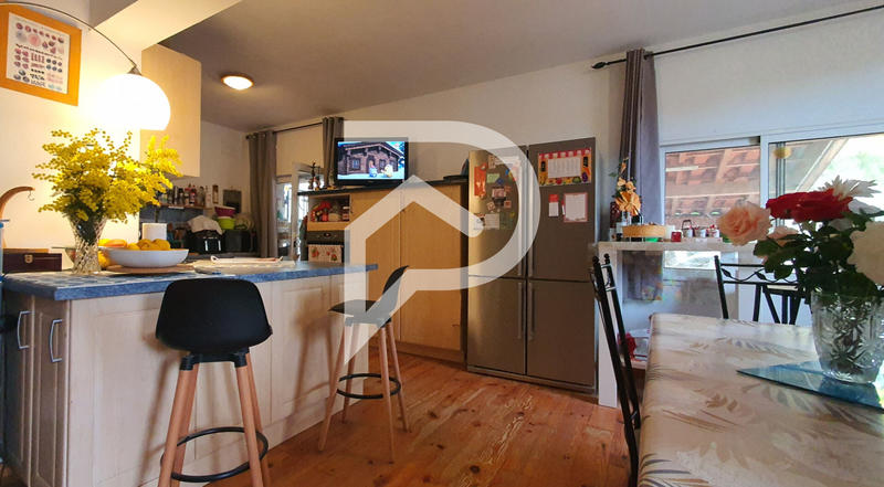 Maison - 85 m² - 5 pièces