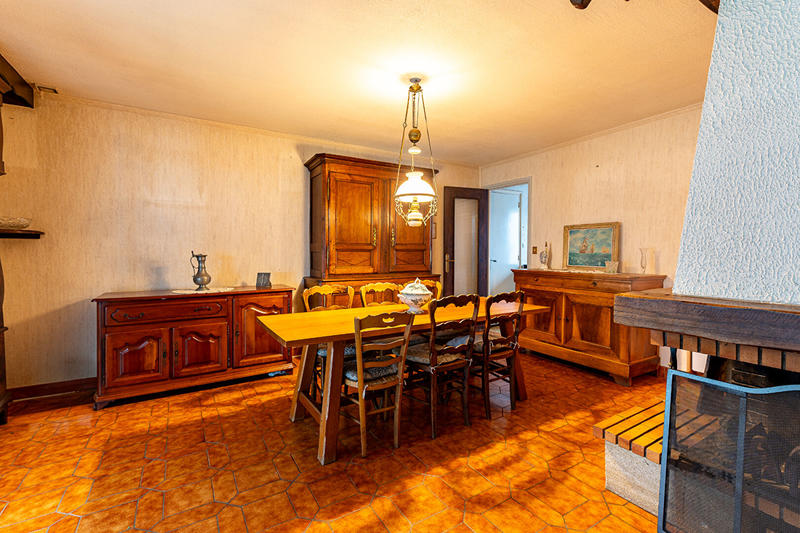 Maison - 1 m² - 5 pièces