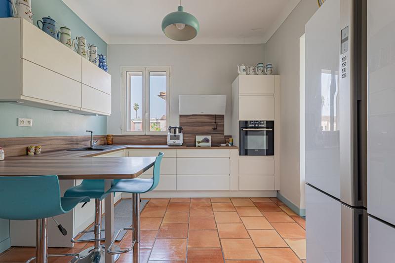 Maison ancienne - 245 m² - 7 pièces