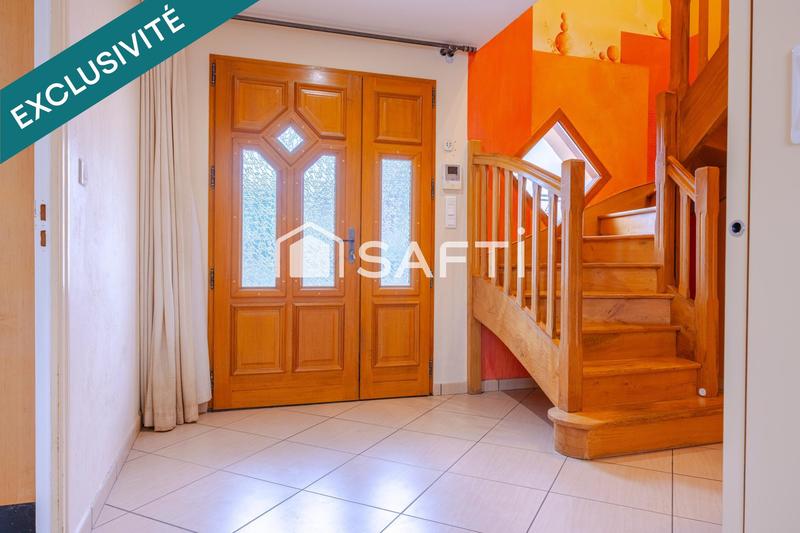 Maison - 205 m² - 8 pièces