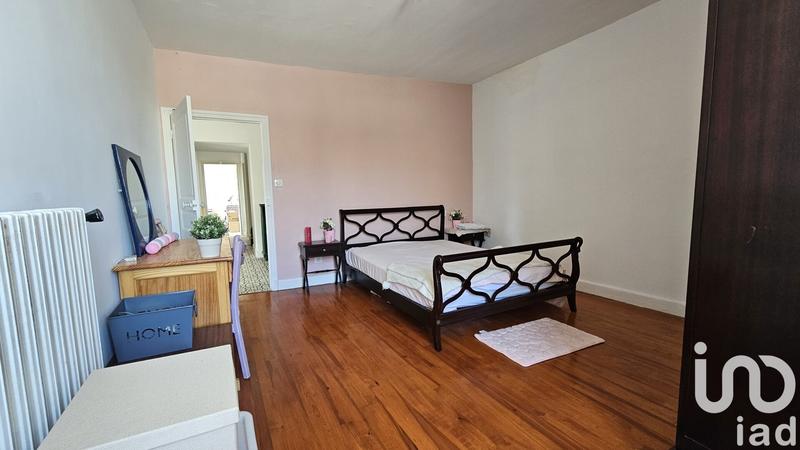 Maison de village - 216 m² - 12 pièces