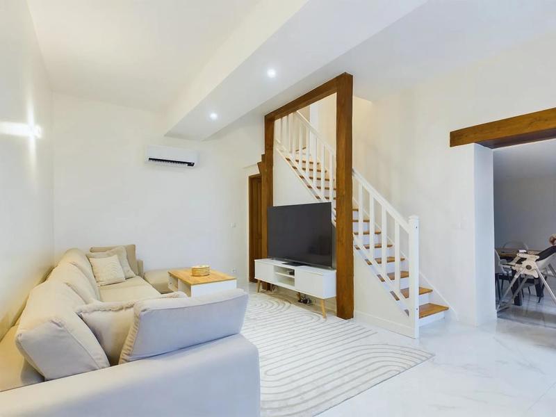 Maison - 116 m² - 6 pièces