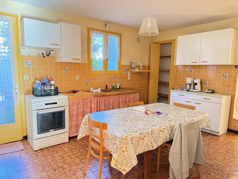 Maison - 329 m² - 13 pièces