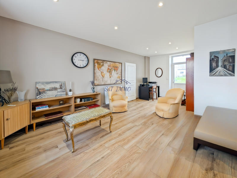 Maison - 197 m² - 7 pièces