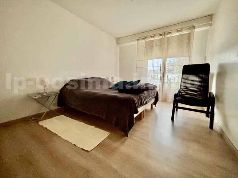 Appartement - 80 m² - 3 pièces