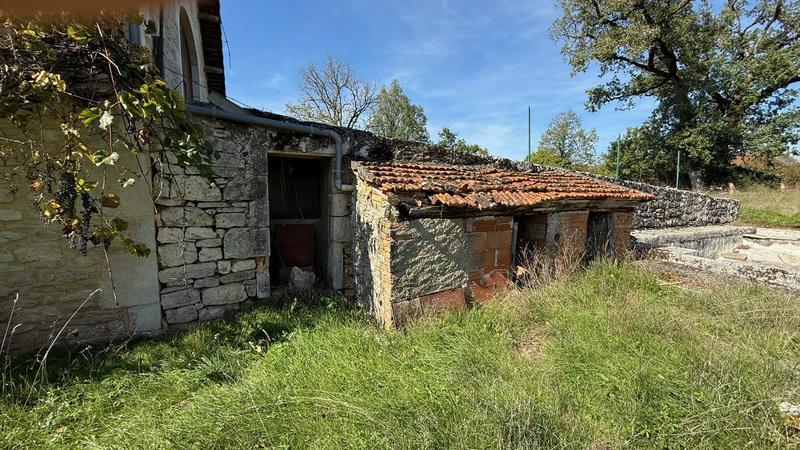 Maison - 207 m² - 1 pièce