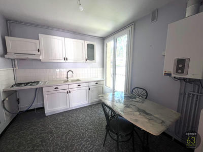 Appartement - 77 m² - 3 pièces