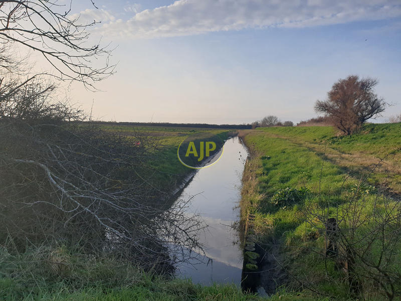 Terrain de loisirs - 6 863 m²