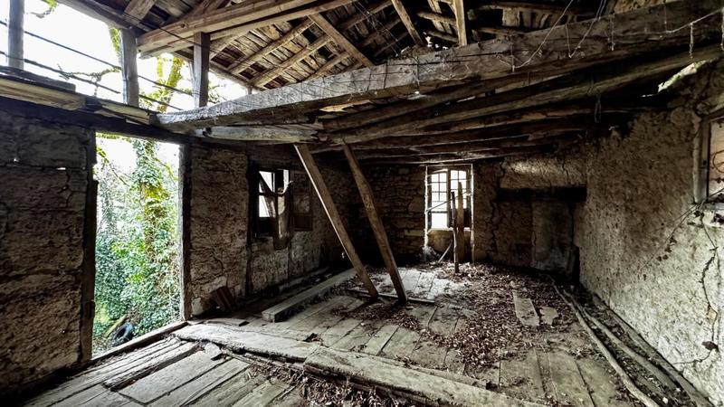 Grange - 75 m² - 3 pièces