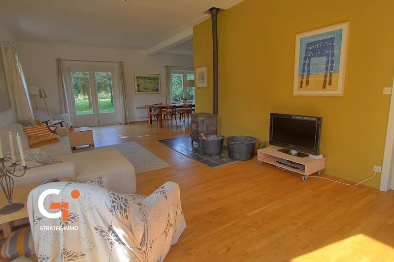 Propriété - 175 m² - 7 pièces