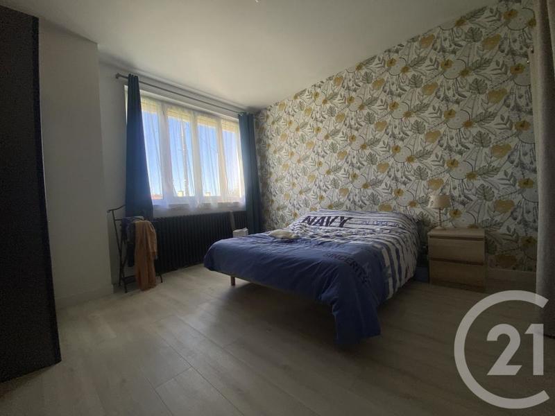 Maison - 98 m² - 4 pièces