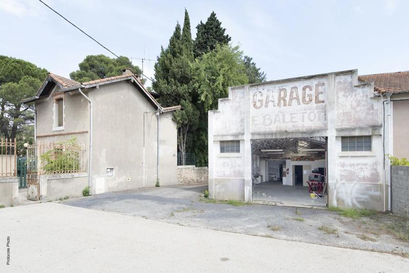 Maison - 3 706 m² - 13 pièces