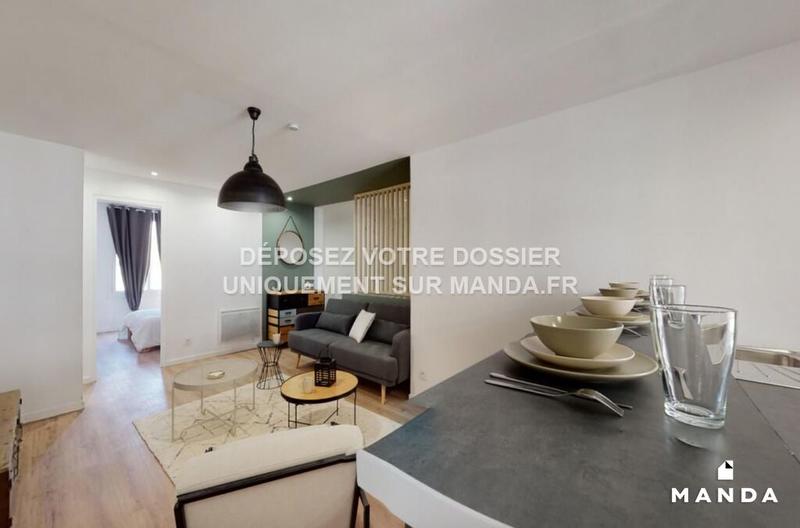 Chambre - 84 m² - 5 pièces