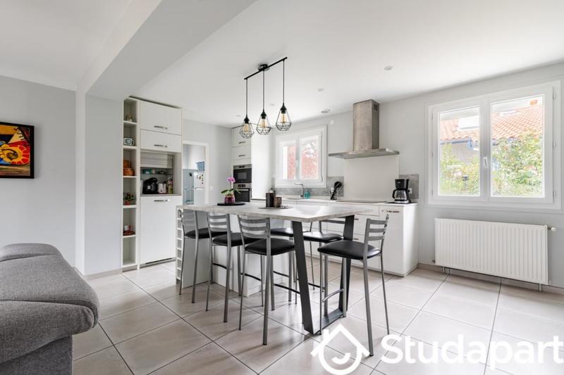 Appartement - 135 m² - 6 pièces