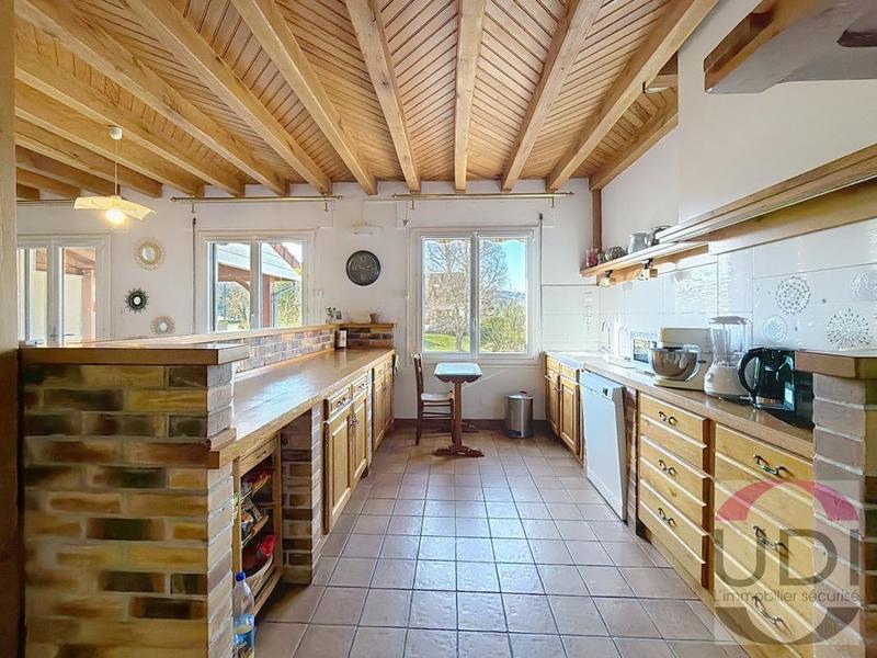 Maison - 143 m² - 4 pièces