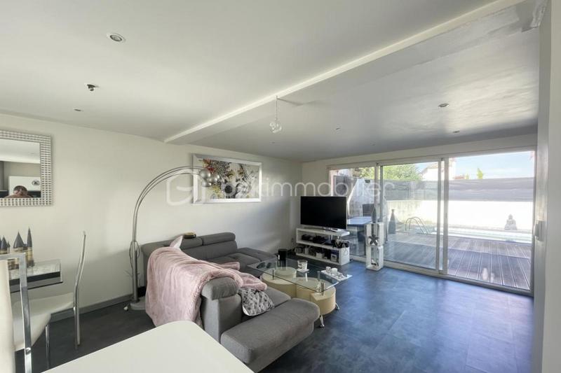 Villa - 90 m² - 4 pièces