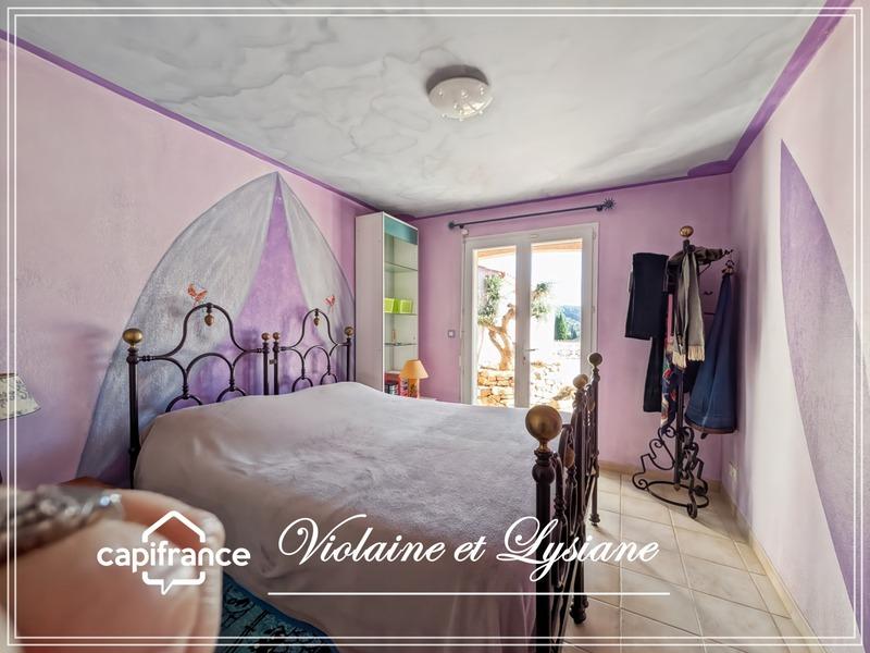 Propriété - 179 m² - 8 pièces