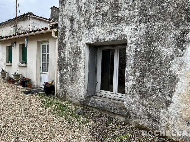 Maison ancienne - 169 m² - 9 pièces