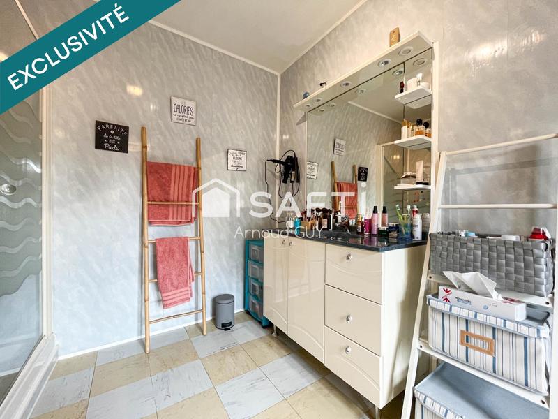 Maison - 92 m² - 5 pièces