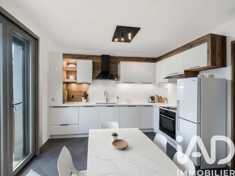 Maison - 190 m² - 7 pièces